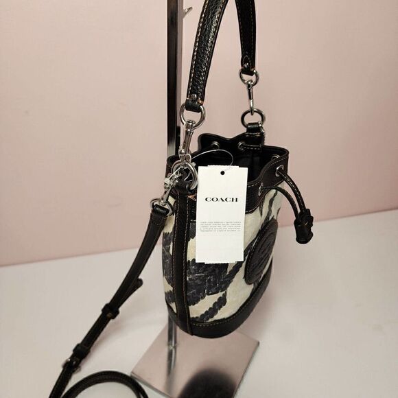 NWT Coach CJ719 Mini Dempsey Bucket Bag With Houndstooth Print Patch Cre… - Picture 4 of 7